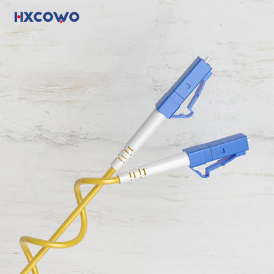 شراء SM / MM / OM3 G657A2 سلك تصحيح الألياف البصرية المدرعة FTTH داخلي Simplex LC-LC تصنيع عبر الإنترنت